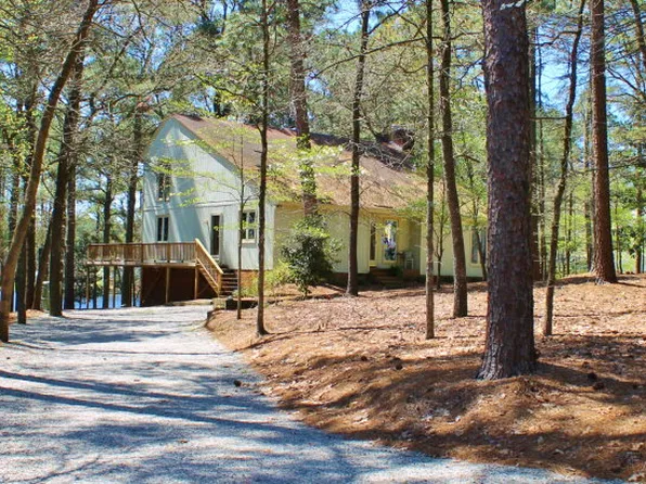 140 Quail Dr, Dudley, NC 28333