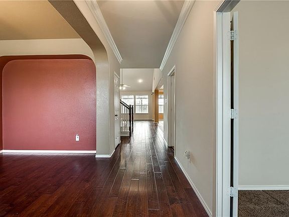 4th image of 4943 Eyrie Ct