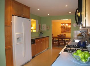 23 Chatham Rd, Chelmsford, MA 01824