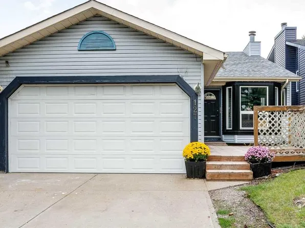 127 NW Shawinigan Dr SW, Calgary, AB T2Y 2W1