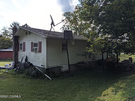 4th image of 261 Hemlock St