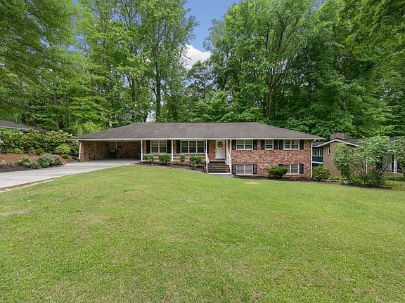 2nd image of 3157 McCully Dr NE