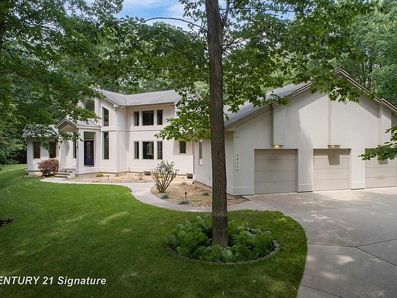 2nd image of 2627 N Odyssey Ln