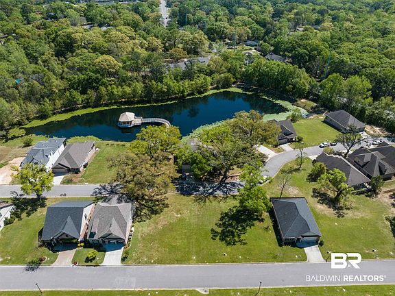 2nd image of 2281 Snowden Pl E