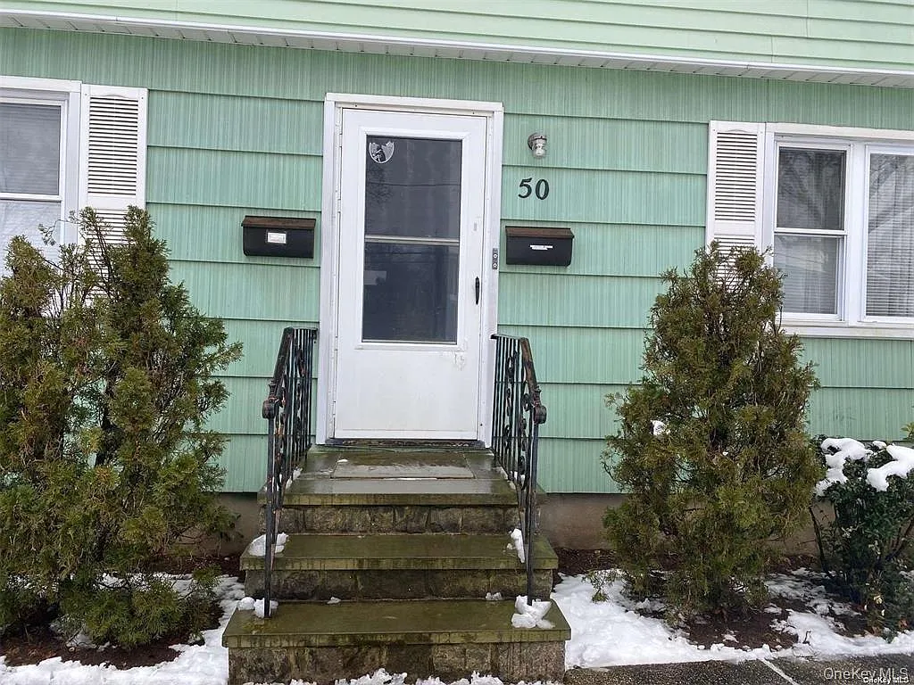 2 bed, 1.0 bath, 1000 sqft, $3,200 — Photo 2