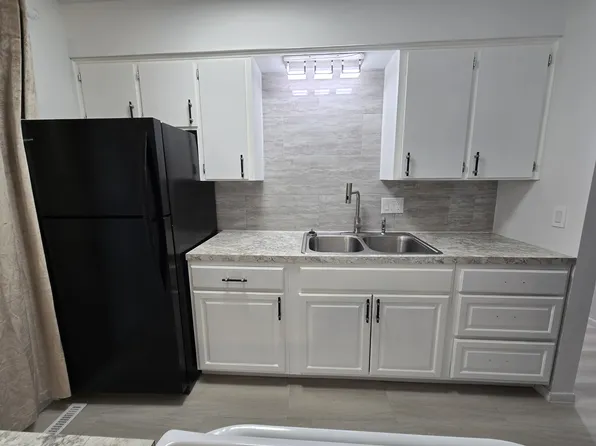1746 Cromwell Dr #5, Akron, OH 44313