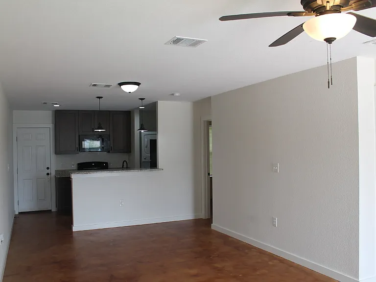 301 E Bowie Ave #A — Photo 3