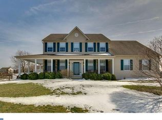 1002 Andrews Ln, Pennsburg, PA 18073