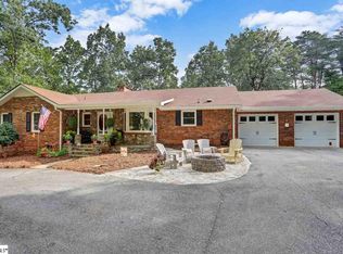 1083 Mountain Laurel Dr, Columbus, NC 28722