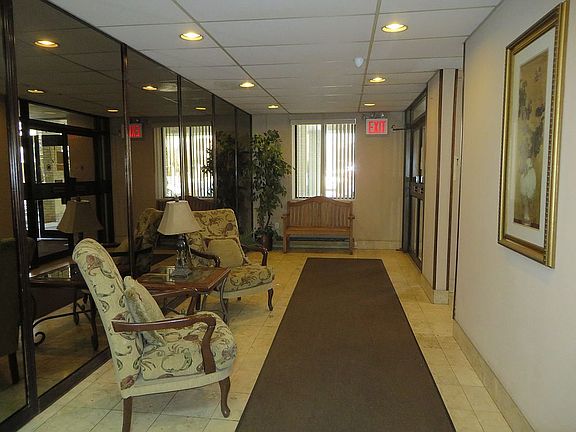 4th image of 50 Belair Rd APT 3G