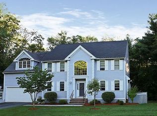 8 Country Way, Holbrook, MA 02343