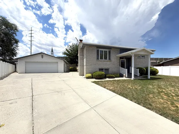 4666 S Edgeware Ln W, Salt Lake City, UT 84129