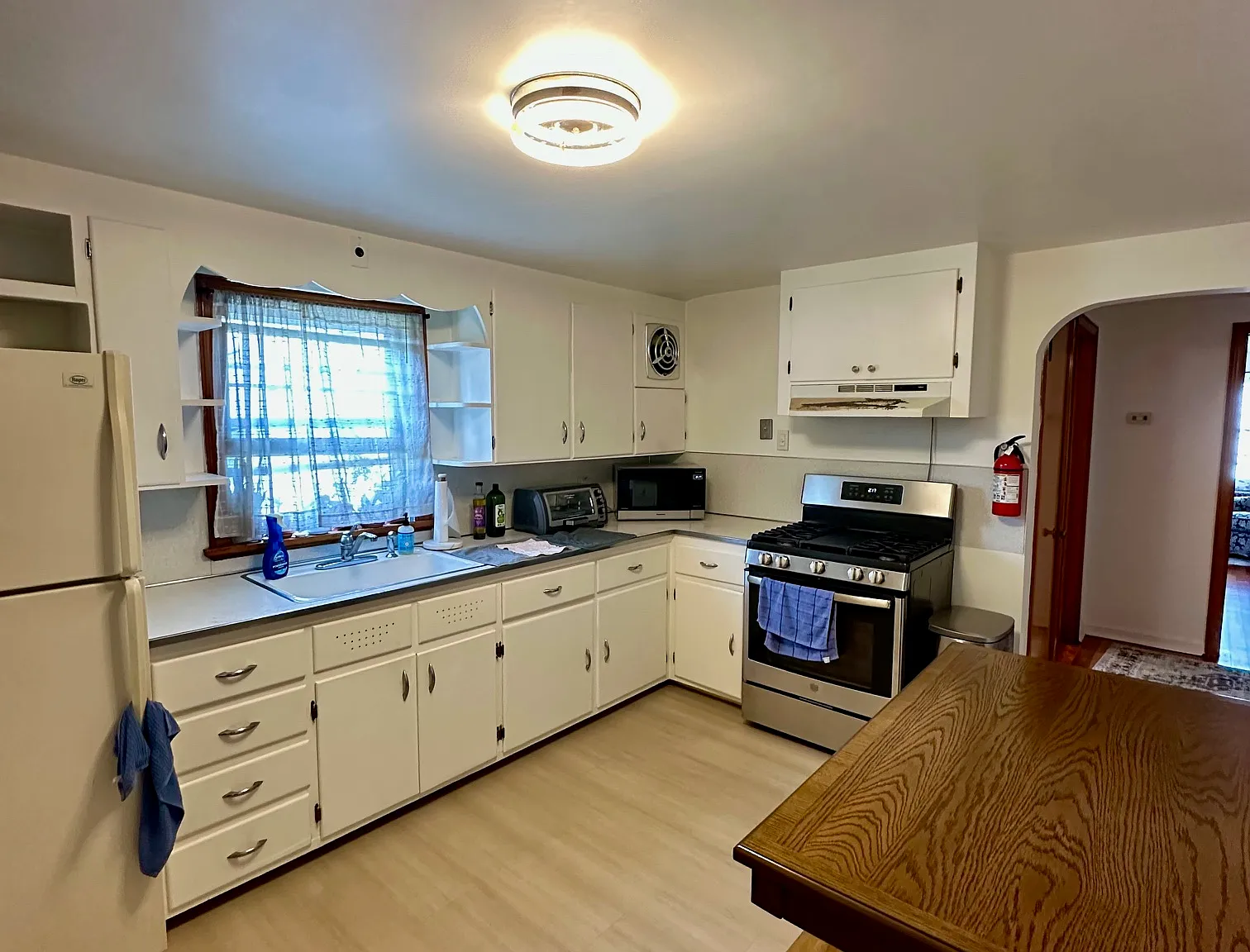 2 bed, $2,200 — Photo 2