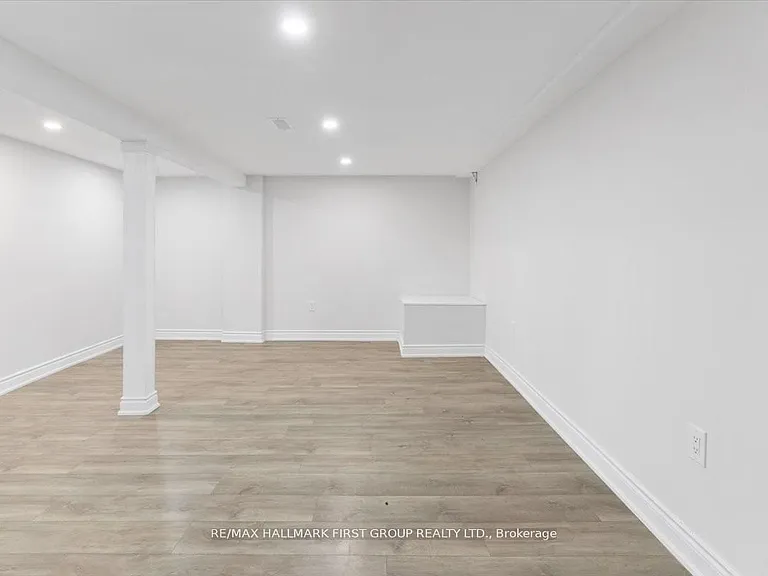46 Tulloch Dr #BASEMENT — Photo 11