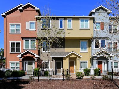 1156 De Altura Cmns, San Jose, CA, 95126