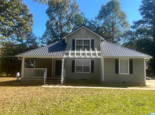 529 Country Ln, Oxford, AL 36203