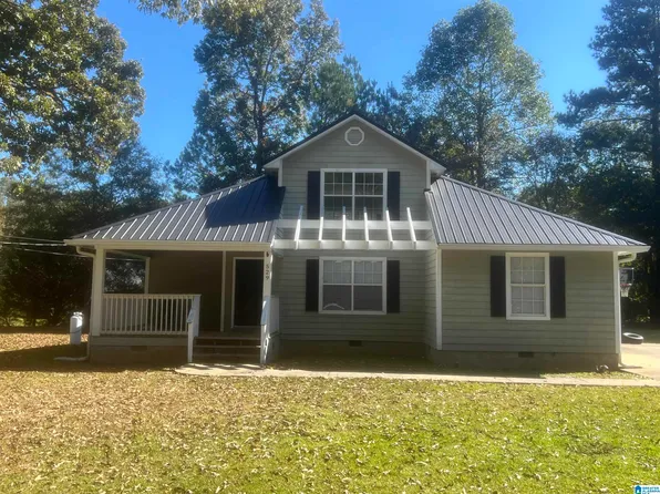 529 Country Ln, Oxford, AL 36203
