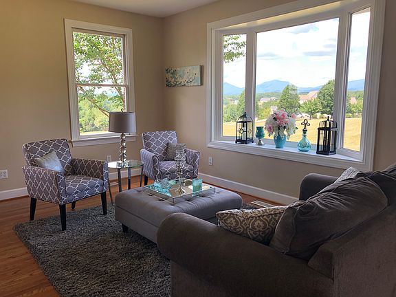 Living area mountain views