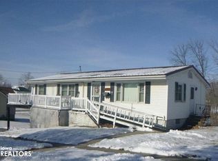 610 E Elm St, Sigourney, IA 52591
