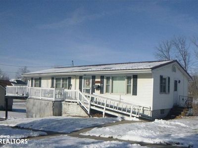 610 E Elm St, Sigourney, IA, 52591