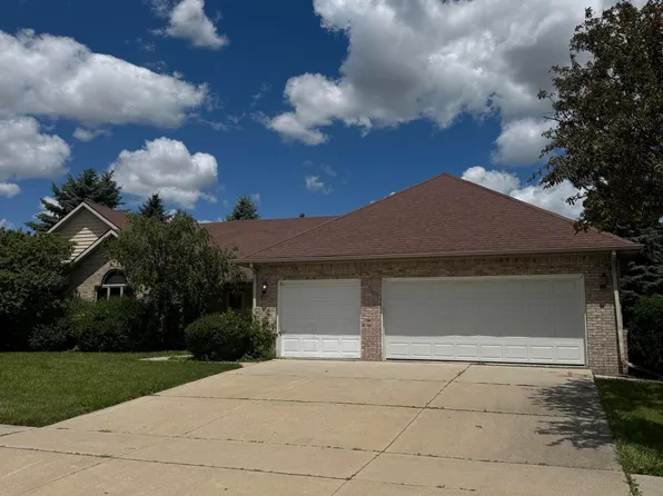 4213 Pearson Pkwy, Oregon, OH 43616