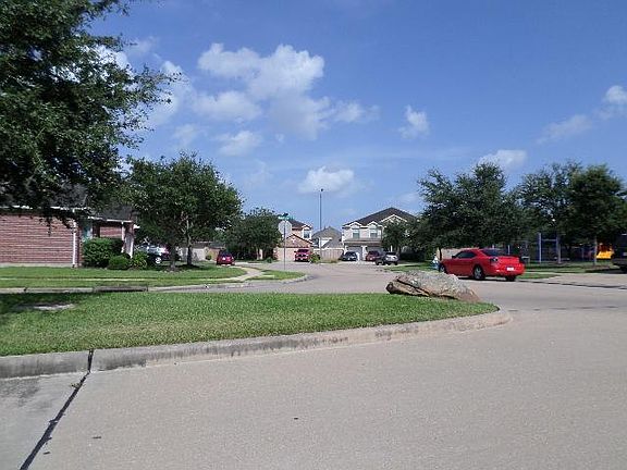 5th image of 4712 Sebastopol Dr