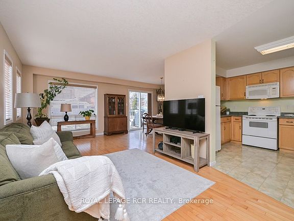 5th image of 83 Glengarry Rd