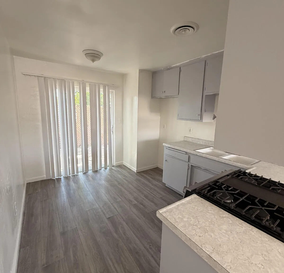 2 bed, 1.0 bath, 710 sqft, $1,150 — Photo 4