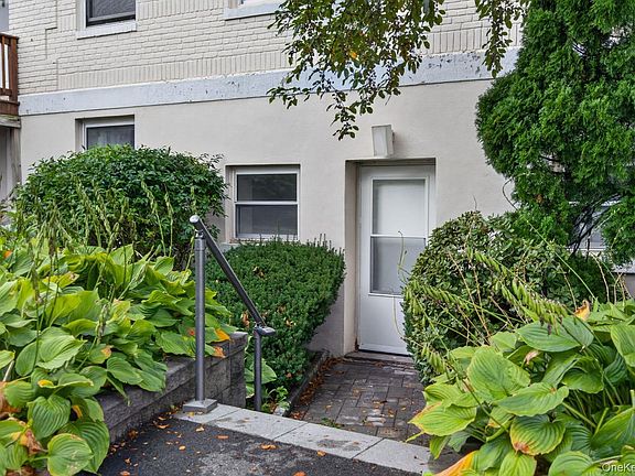 2nd image of 3 Waterview Estate