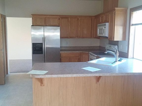 5th image of 11418 NE 43rd Ave