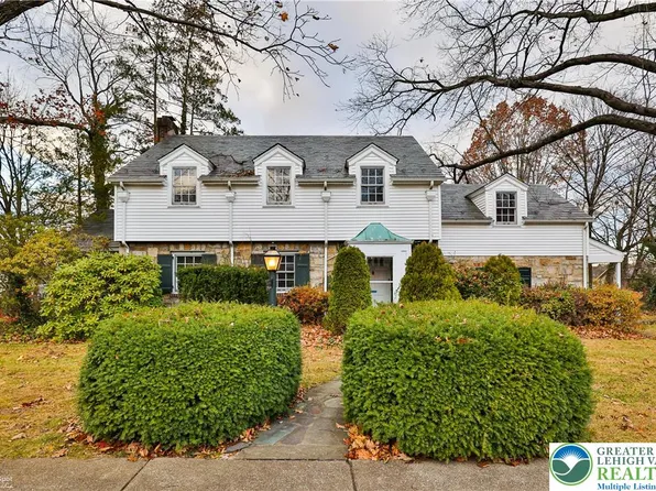 1104 Raymond Ave, Bethlehem, PA 18018