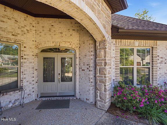 5th image of 656 Jenoa Drive