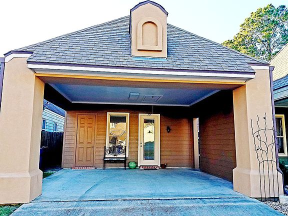 2nd image of 204 Floridian Ln