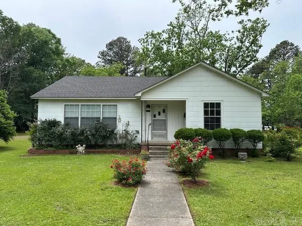 620 College St, Lonoke, AR 72086