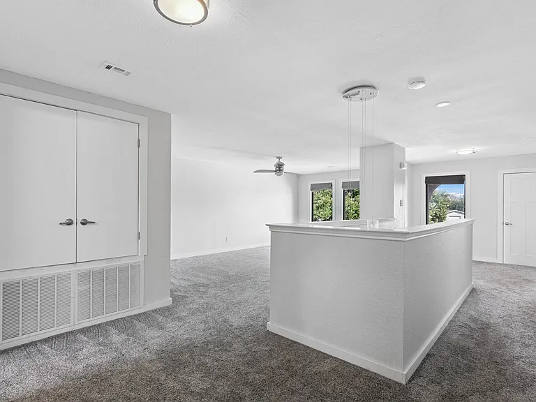 5304 Los Altos Rd — Photo 16