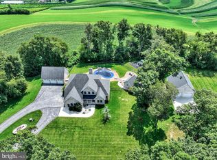 4440 Beards School Rd, Spring Grove, PA 17362