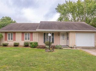 225 Rochelle Ave, Lincoln, IL 62656