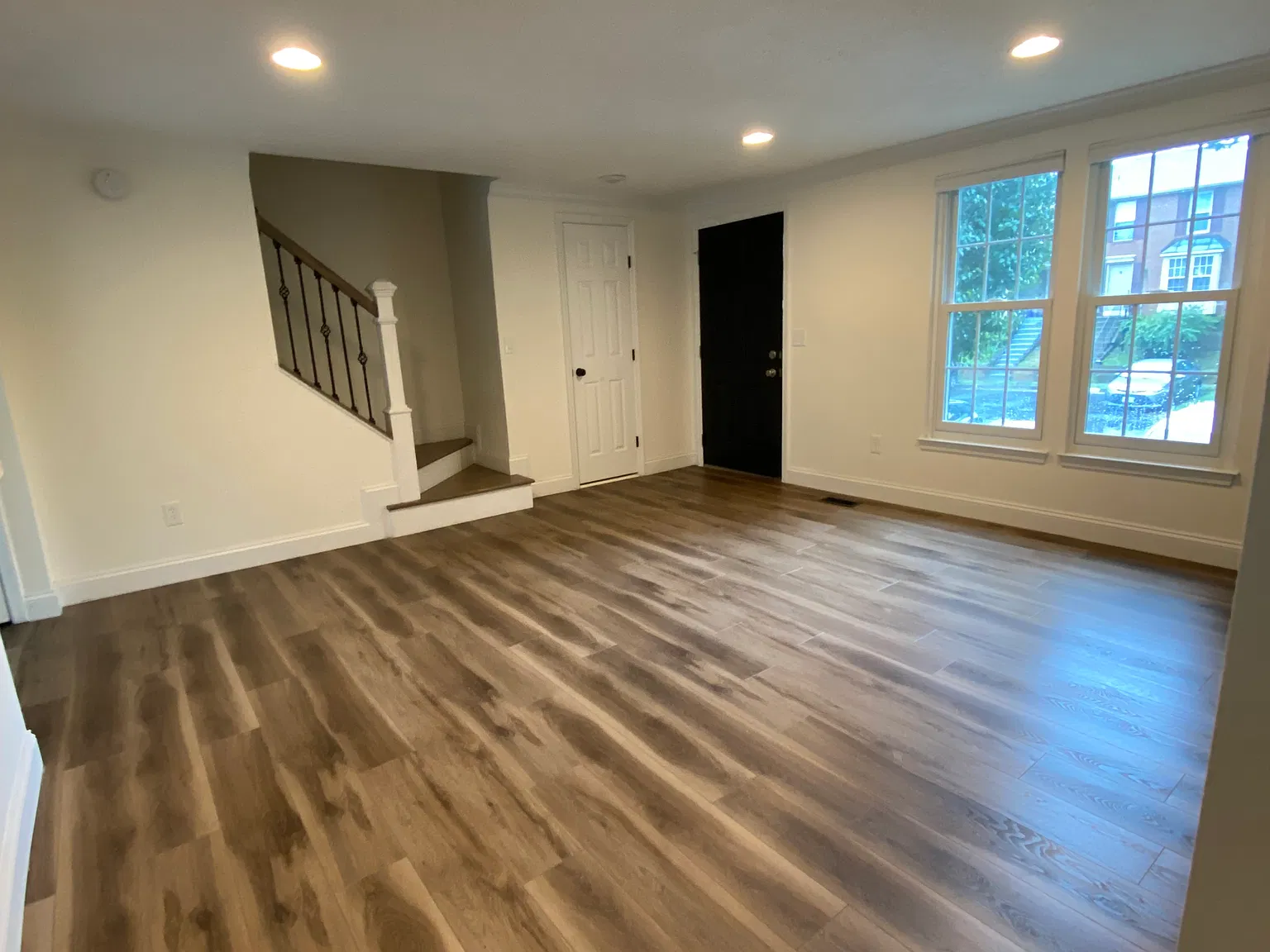 6026 Buttercup Ct — Photo 4