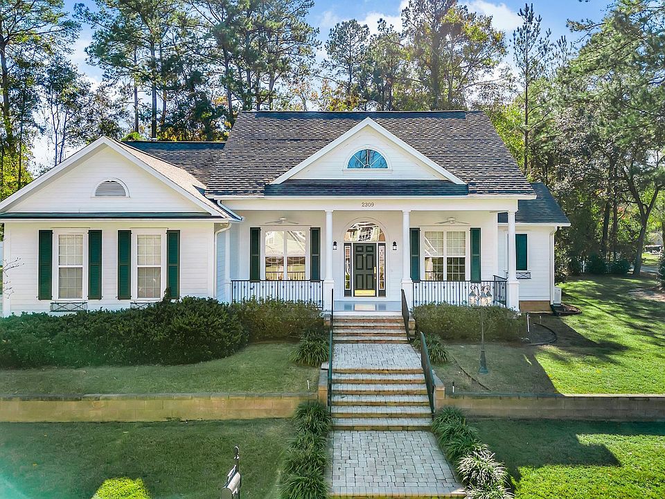 1st image of 2309 Cleburn Ln