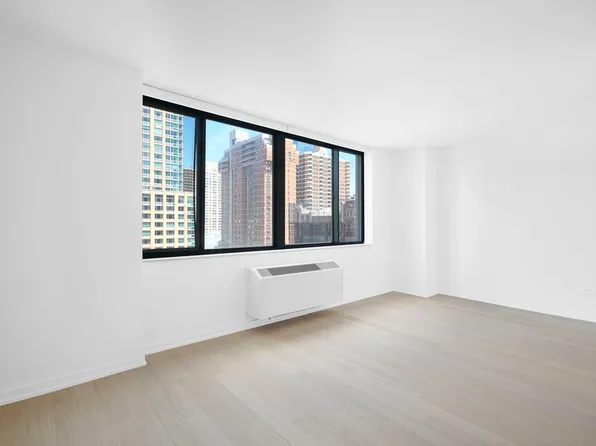 75 West End Avenue image 1 of 28