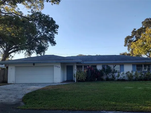 2588 Forest Pkwy S, Largo, FL 33771