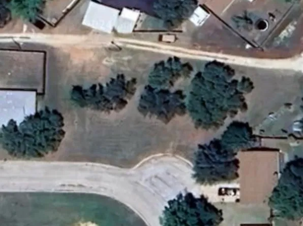 1510 Thomas Ln, Graham, TX 76450