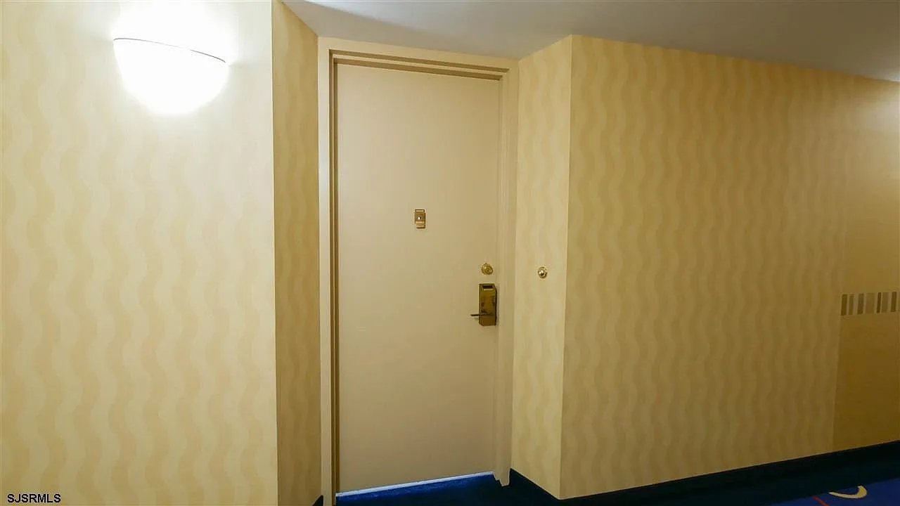 1 bed, 1.5 bath, 900 sqft, $1,750 — Photo 4