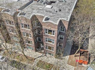7654 N Greenview Ave Unit 2, Chicago, IL 60626