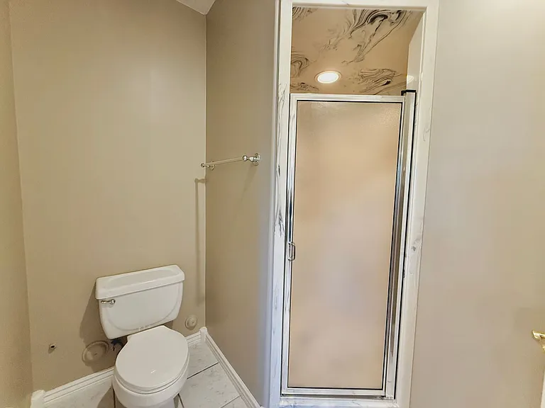 825 N Capitol Blvd — Photo 75
