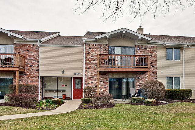 1st image of 1102 Hinswood Dr APT 208