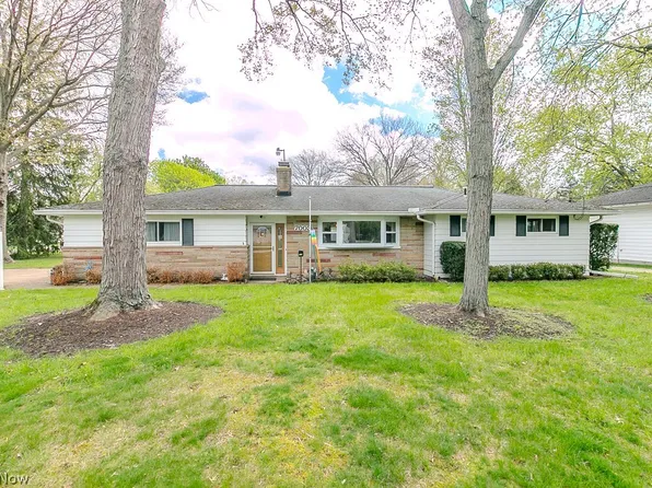 7003 Parmelee Dr, Mentor, OH 44060