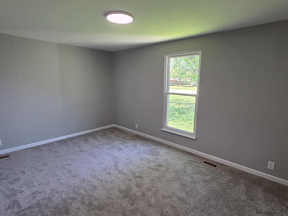 5th image of 6414 Amanda Way