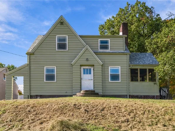 702 Summit St, Coraopolis, PA 15108