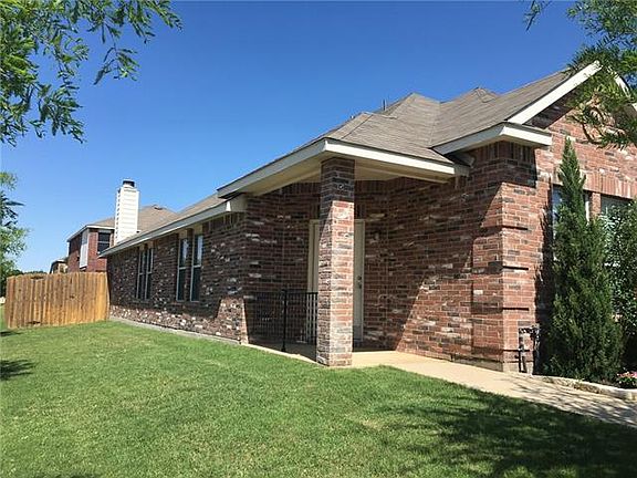 5th image of 4520 Dogwood Dr